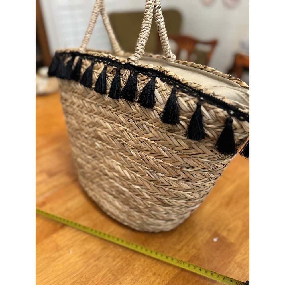 Mimi Tassel Shoulder Bag Handmade Woven Straw Insulated Beach Tote Large Beige